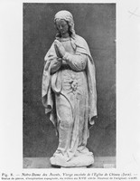 view M0003957: Stone statue of the Virgin Mary, Church at Chissey-sur-Loue, Jura, France