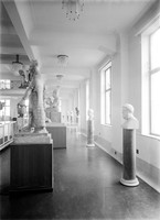 view M0004501: Wellcome Historical Medical Museum, view of Hall of Statuary, Euston Road