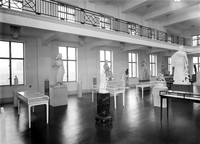 view M0004511: Wellcome Historical Medical Museum, view of Hall of Statuary, Euston Road