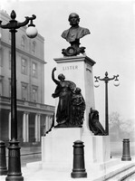 view M0005237: Bust of Lord Joseph Lister in Portland Place, London