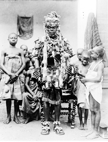M0006153: The chief of Bantama in war dress and charms, Ghana