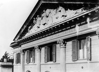 view M0006530: Tympanum sculpture at the Policlinico Umberto I, Rome depicting Joseph Lister