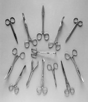 view M0008213: Artery and compression forceps, 19th century