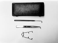 view M0007766: Fixation forceps used by Joseph Lister