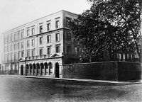 view M0008651: Exterior of the Wellcome Bureau of Scientific Research, Gordon Street, London