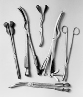 view M0008285: Craniotomy forceps, 19th century, 6 instruments