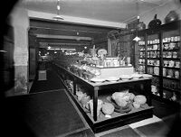 view M0007503: Display of pharmaceutical pestles and mortars