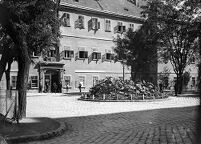 view M0007481: Front view of a hospital in Budapest, Hungary