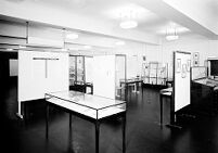 view M0009920: Wellcome Historical Medical Museum display: anaesthesia exhibition, 1946