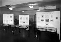 view M0009911: Wellcome Historical Medical Museum display: anaesthesia exhibition, 1946