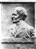 view M0011726: Memorial to Tom Jones (1848-1900)