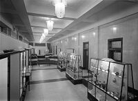 view M0011912: Photograph of a view of the exhibition History of Pharmacy, held at the Wellcome Research Institution, London, 4 May - 28 September 1951