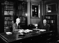 view M0013825: Edgar Ashworth Underwood and C. H. Talbot in the Director's Room at the Wellcome Historical Medical Museum