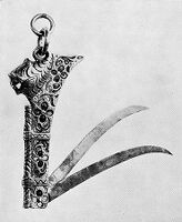 view M0013413: Toothpicks in gold case decorated with enamel.