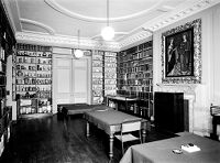 view M0013819: Wellcome Historical Medical Museum, 28 Portman Square: library
