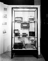 view M0013122: Section VII on historic medicine cases in the Wellcome Centenary Exhibition, 1953