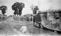 view M0014949: Pleistocene deposits of the Thames valley: Mansion Lane gravel pit in early days of mechanical excavation