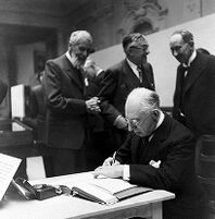 view M0016175: Two photographs of Edgar Goldschmid (1881-1957)