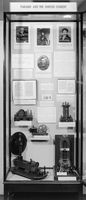 view M0017541: Wellcome Historical Musem exhibition "Electricity in the Service of Medicine": display case