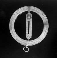 view M0017342EB: Lower surface of a brass equinoctial ring-dial, c.1700 / M0017343EB: Horary Quadrant, c.17th century