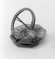 view M0017344EA: Universal equinoctial dial / M0017345EA: Butterfield type horizontal dial, c.1730 / M0017346EA: Universal equinoctial dial
