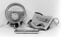 view M0018414: Sphygmomanometer designed by Professor Pachon and made by G. Boulitte