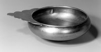 view M0018433: Silver gilt bleeding basin, marked 1746-1747.