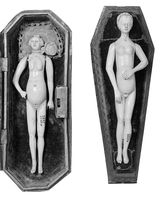 view M0018657EA: Anatomical figures in ivory; two pregnant females